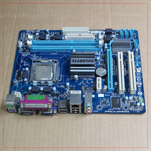 技嘉全接口针送双核cpu全集成