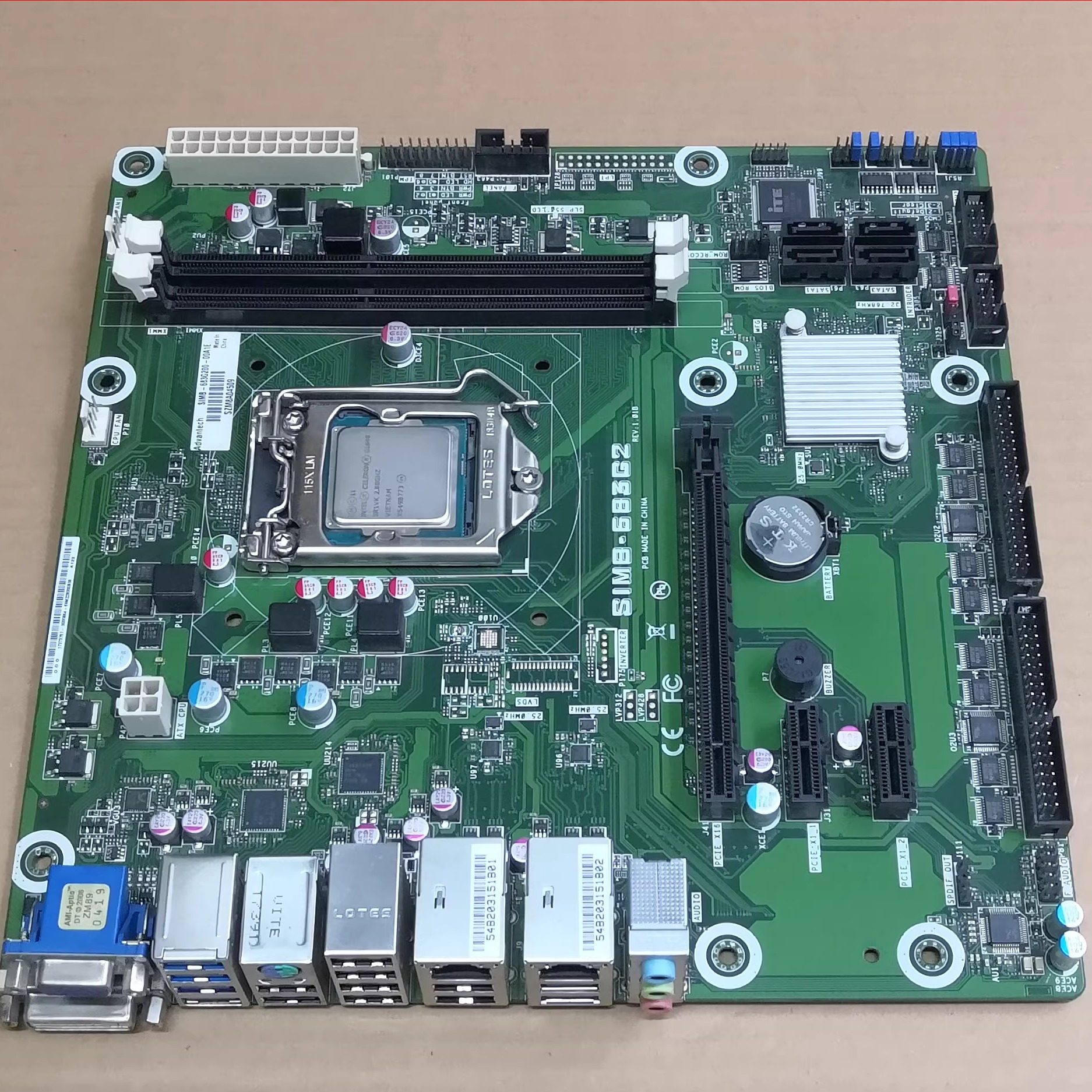 ADVANTECHSIMB-683G2H81工业板