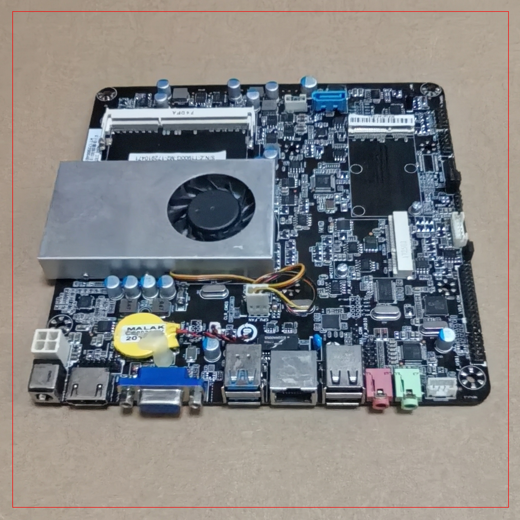 J1900低功耗超薄ITX主板