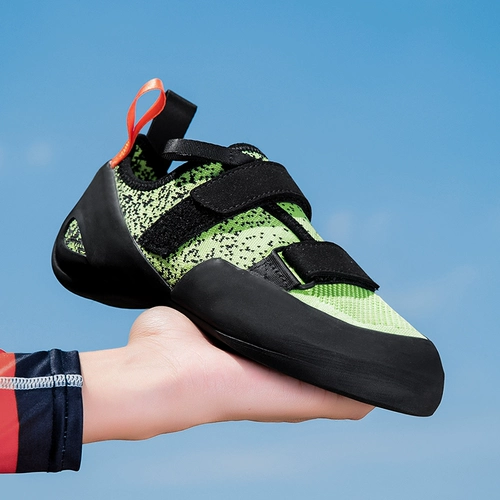 Восхождение 2025 Новая скалолаза