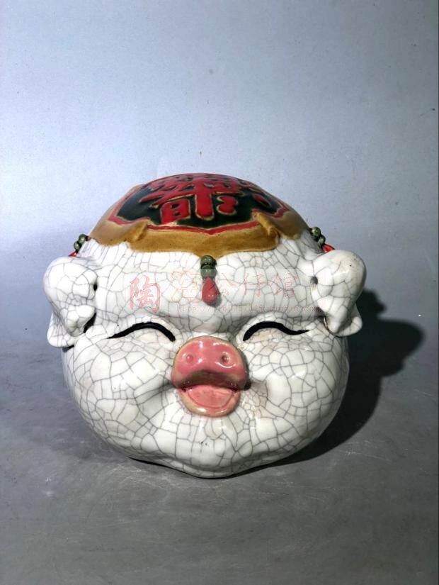 陶瓷工艺品石湾公仔家居礼品装饰品客厅酒柜生肖摆件福猪钱罐促销