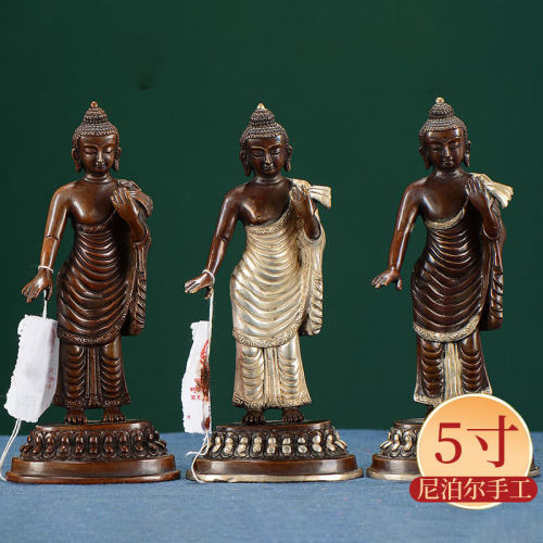铜制中式居家桌面站立释迦鎏银