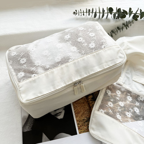 petittrouver收纳包蕾丝提花