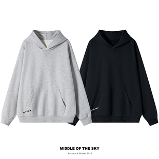 MIDDLE OF THE SKY冬季简约宽松加绒保暖印花连帽卫衣