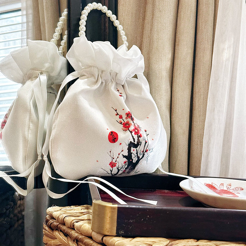 古风汉服马面裙配饰包珍珠手提斜跨包 梅花印花抽绳圆嘟嘟花边包Z,箱包皮具/热销女包/男包,单肩包,淘宝优惠券,粉丝福利购,淘宝优惠卷