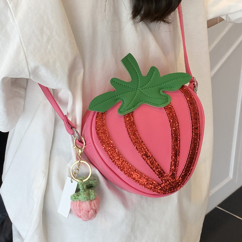 原创小众草莓包包女 2025秋冬新迷你手机包少女可爱单肩斜挎小包N