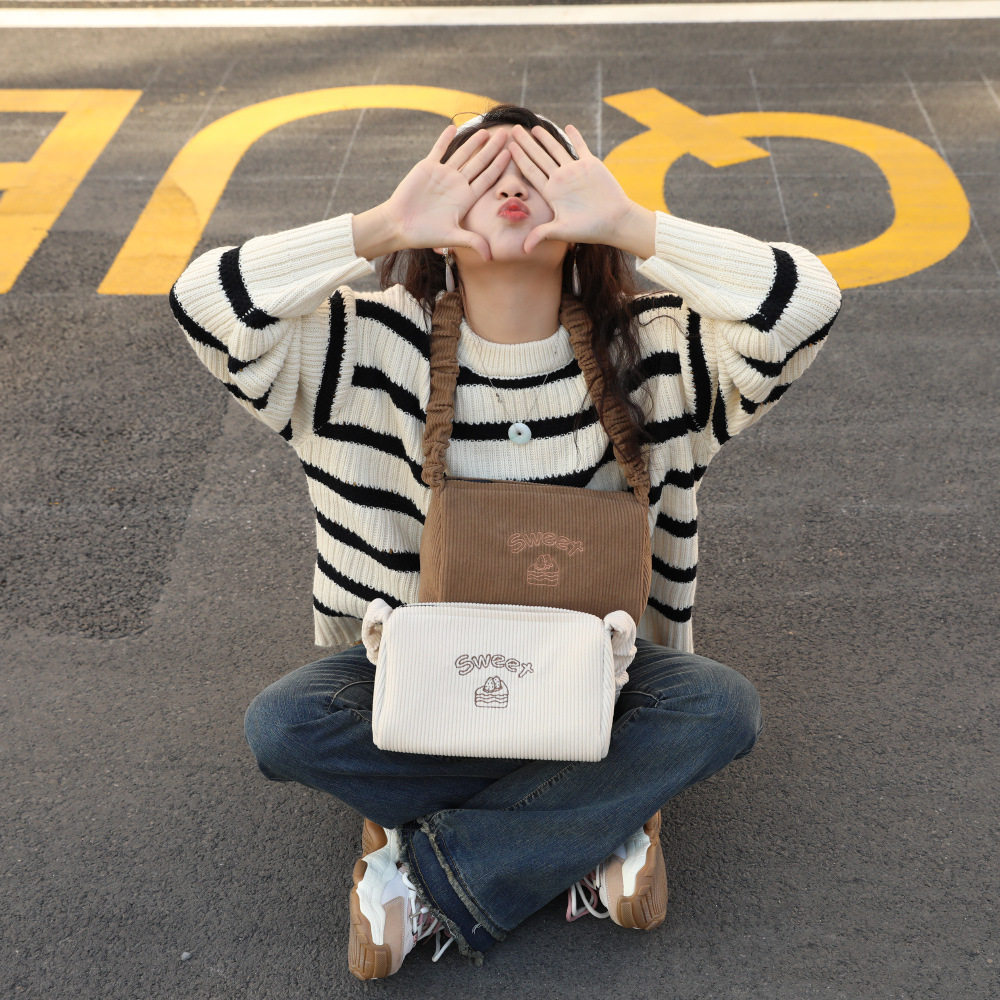 2026春韩版灯芯绒包包女 学院少女韩国复古枕头包纯色单肩腋下包C,箱包皮具/热销女包/男包,单肩包,淘宝优惠券,粉丝福利购,淘宝优惠卷