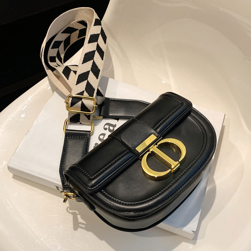 小众设计包包2023新款春夏季时尚高级感单肩包爆款马鞍包女斜挎包