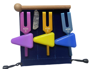 彩色天使音叉4096音叉 4160 4225 配水晶托 天然水晶 三角按摩