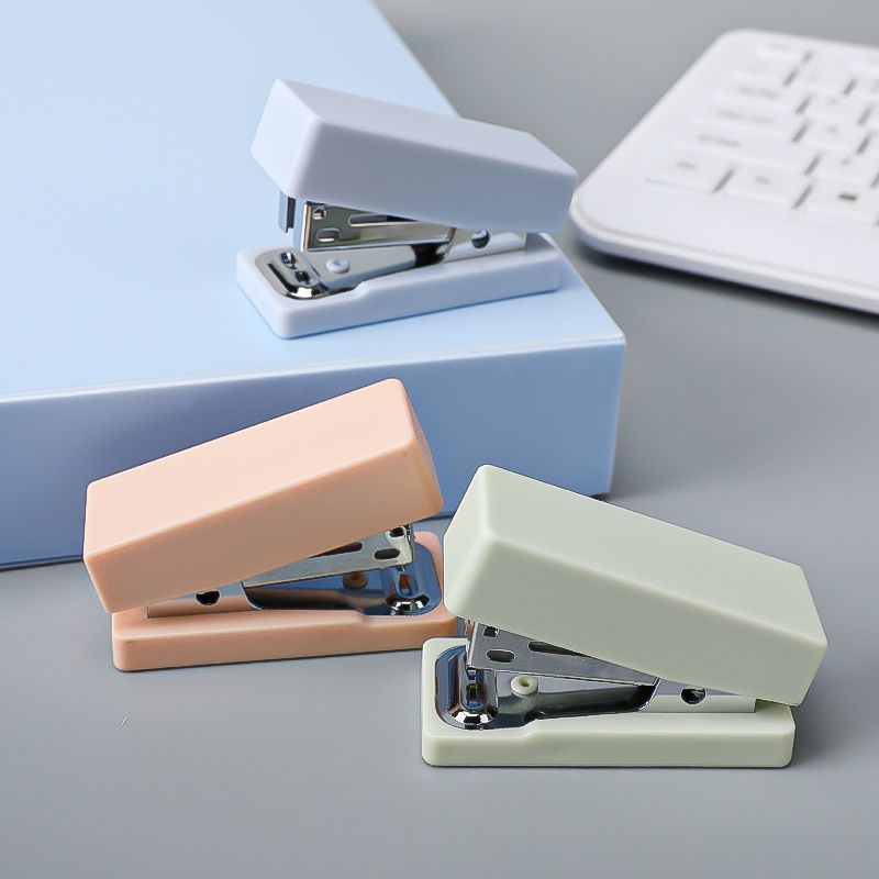 儿童迷你订书机小号学生小型便携钉书机超小高颜值新款装订机