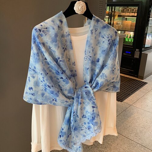 夏天薄款新花朵印花围巾柔软舒适百搭时尚旅游防晒围巾披肩丝巾女