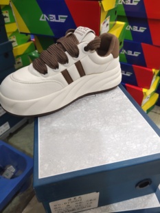 冰芙尼G2117米粽百搭小白鞋2024年秋季新款