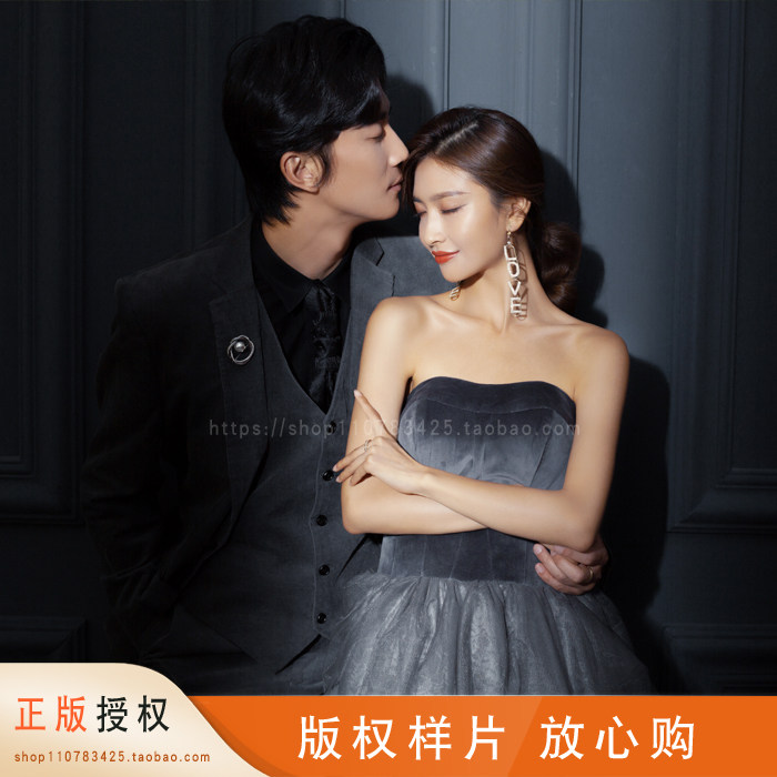 展会影楼婚纱摄影放大新样片韩式纯色晚礼服高端情侣客样照