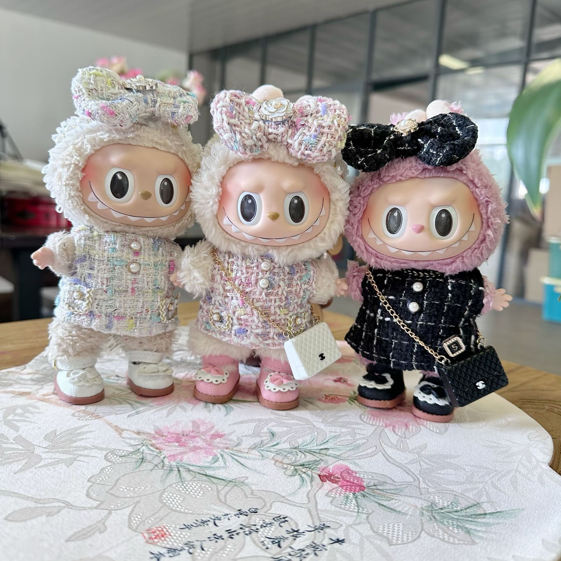仅衣服】17CM盲盒拉布布公仔衣服挂件LABUBU黑格香风裙套装粉彩裙