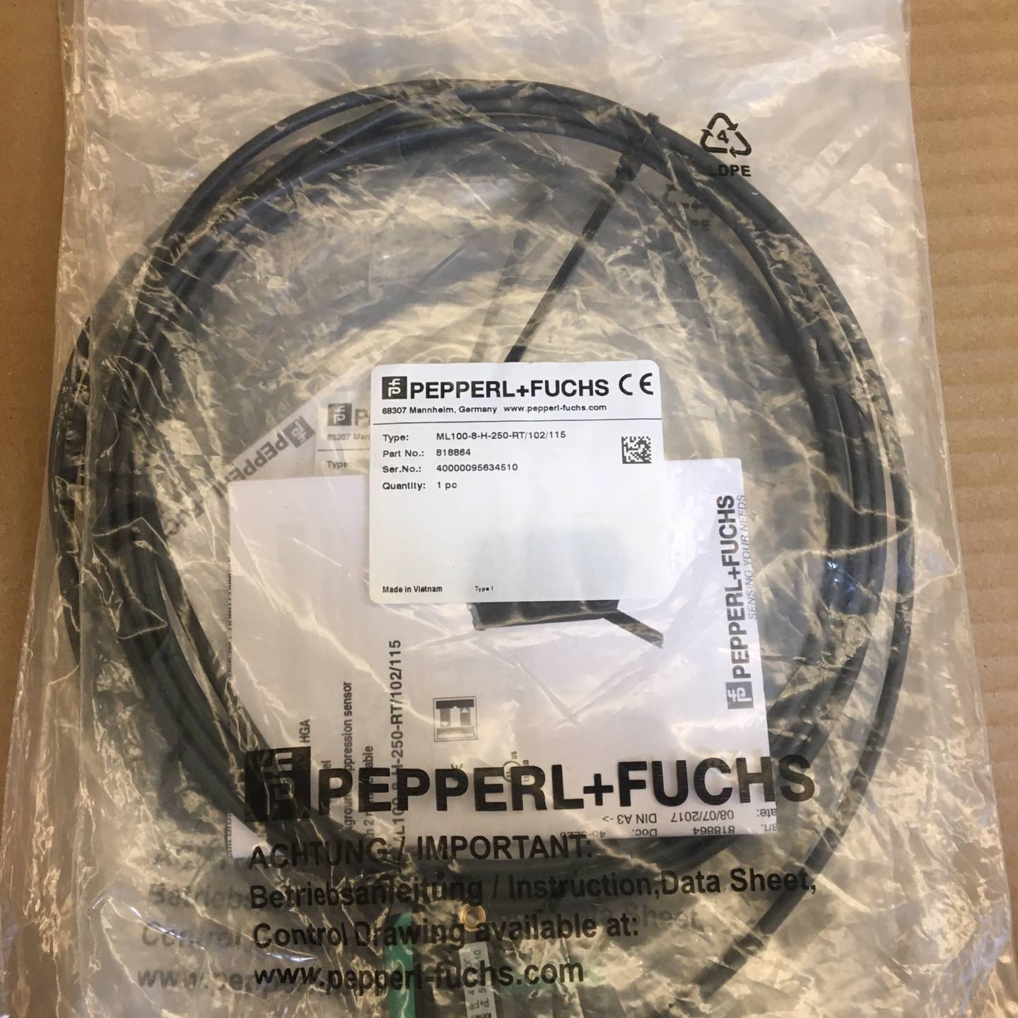 倍加福光电开关  ML100-8-H-250-R议价 维修！！！