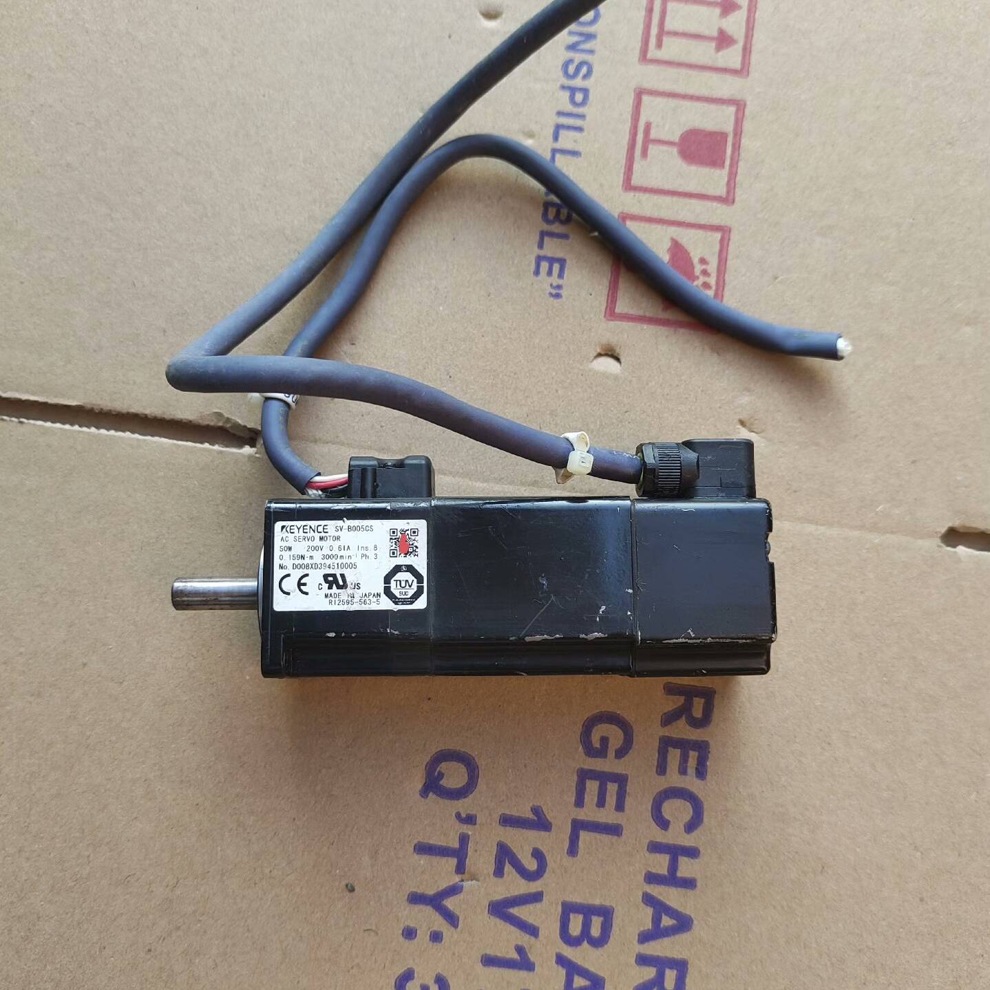 基恩士电机SV-B005CS，50W。成议价 维修！！！