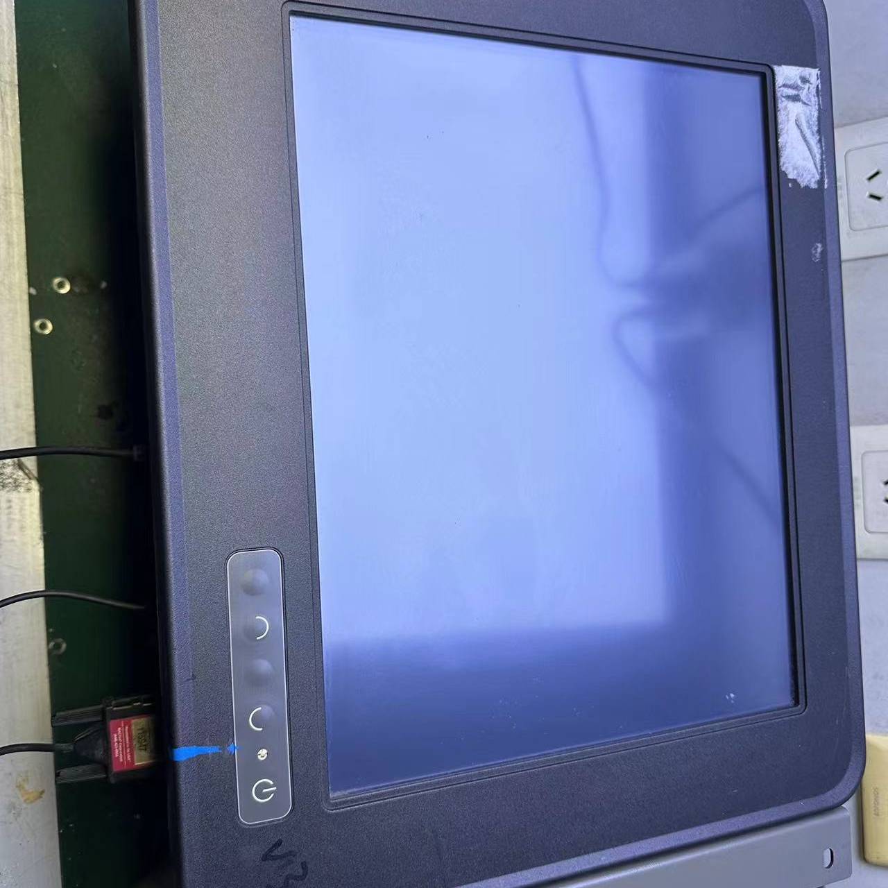 艾讯工控触摸一体机AXIOMTEK触议价 维修！！！