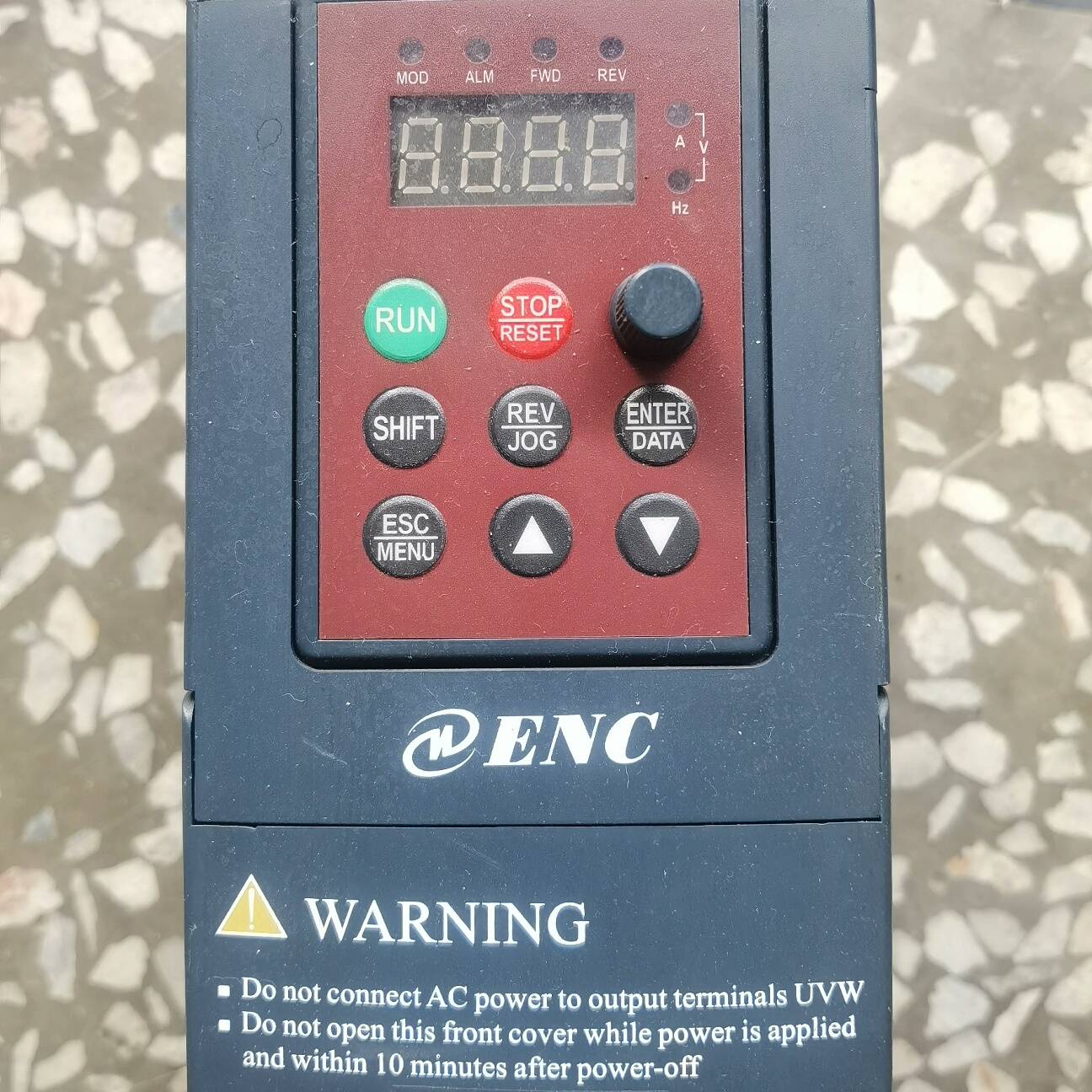 ENC变频器  EDS800-2S0004，议价 维修！！！