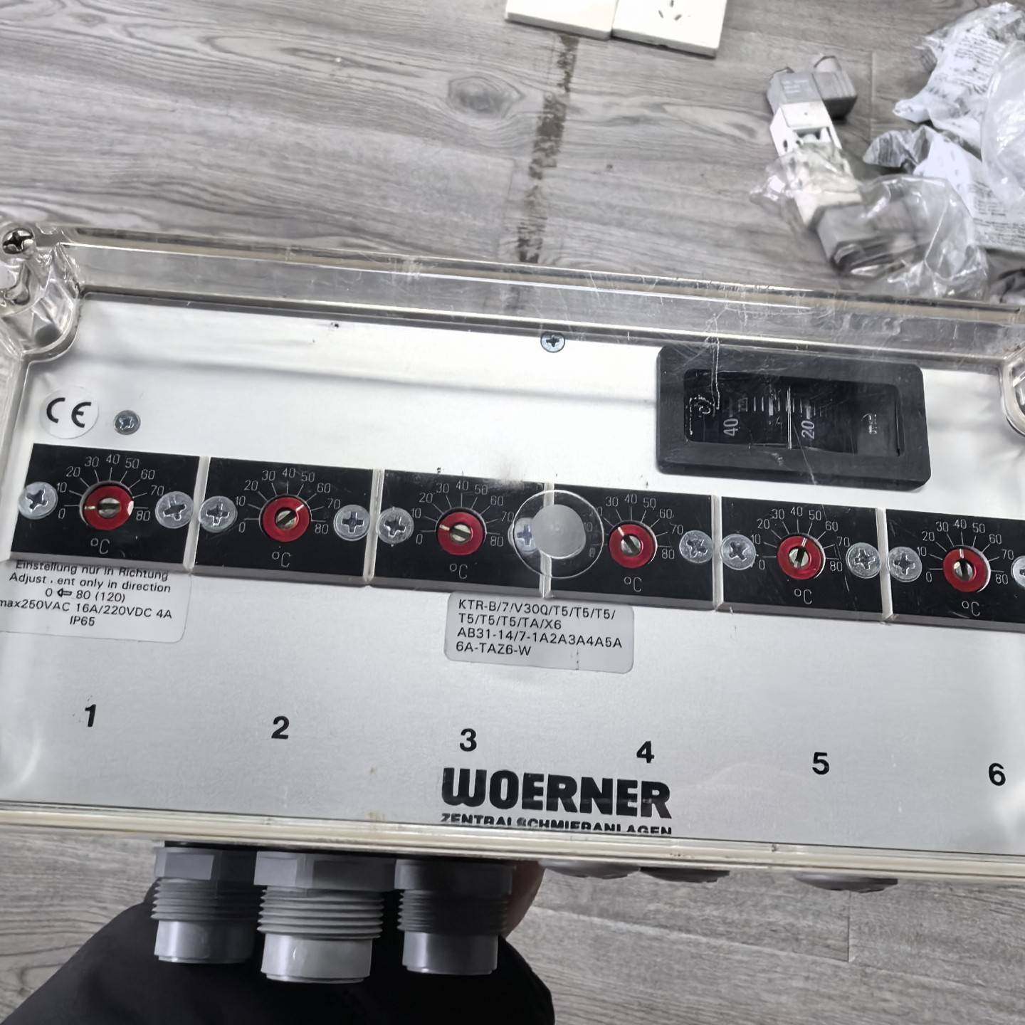 德国WOERNER威钠温控仪型号KTR-议价 维修！！！