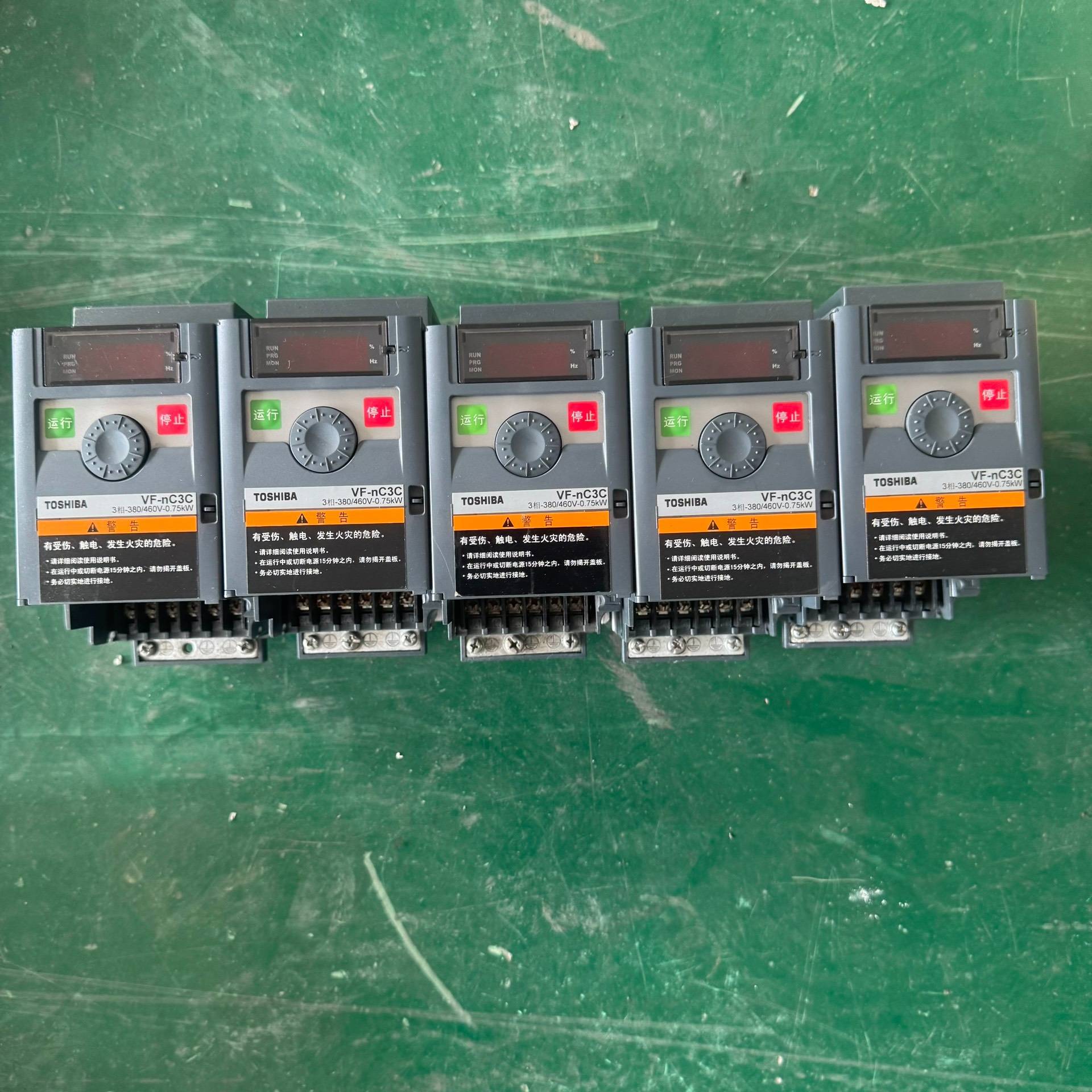 #变频器东芝变频器VF-nC3C，VFN议价 维修！！！
