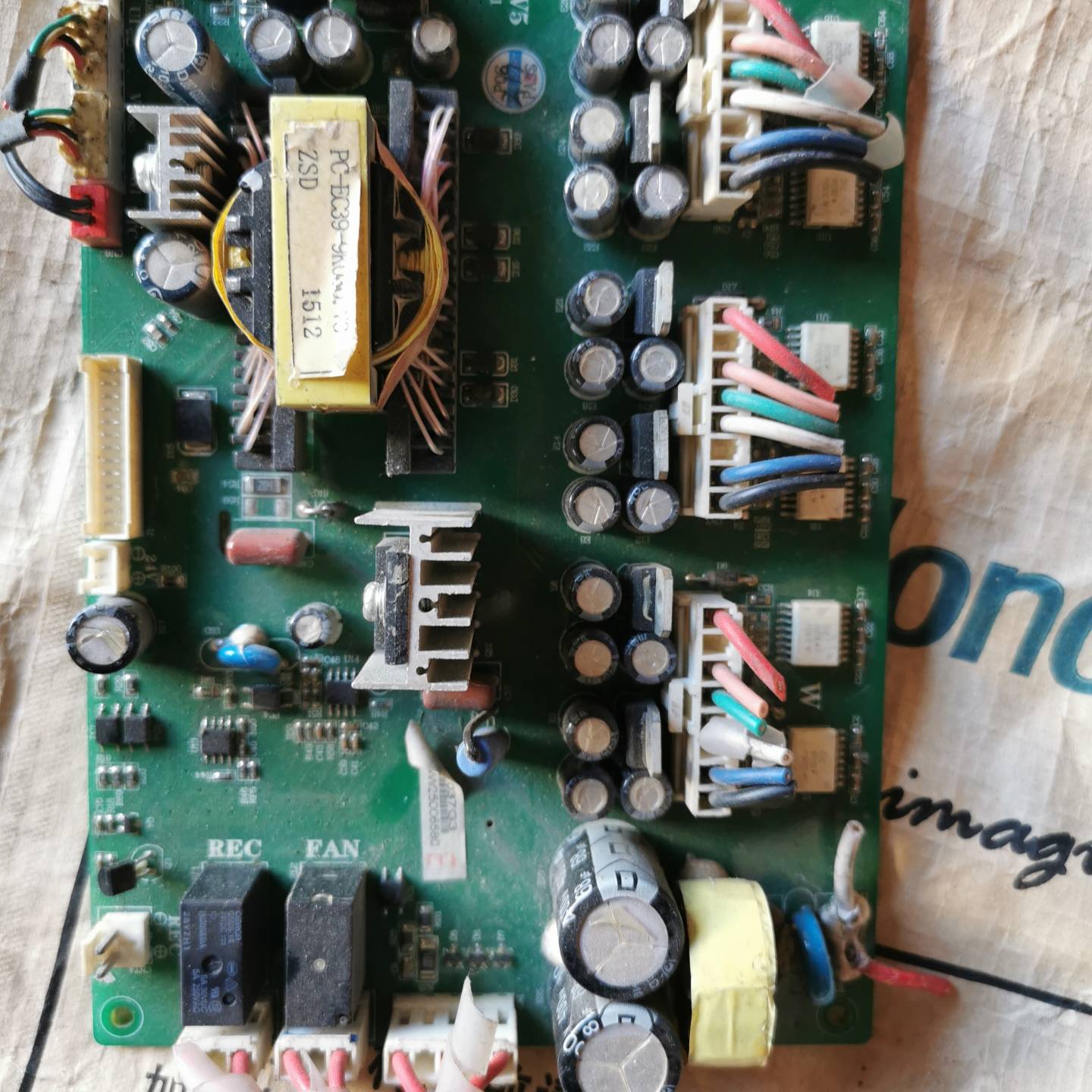 普传PI9230系列18.5kw 22kw 30kw 37k议价 维修！！！