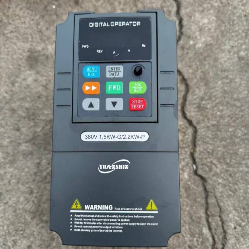 源信变频器YX2000D一4T0015G议价 也可为维修！！