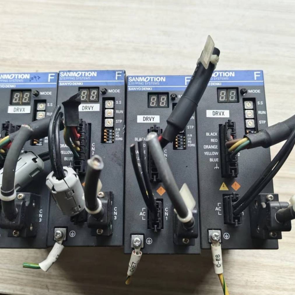 三洋伺服驱动器 FS1W075P23议价 维修！！！