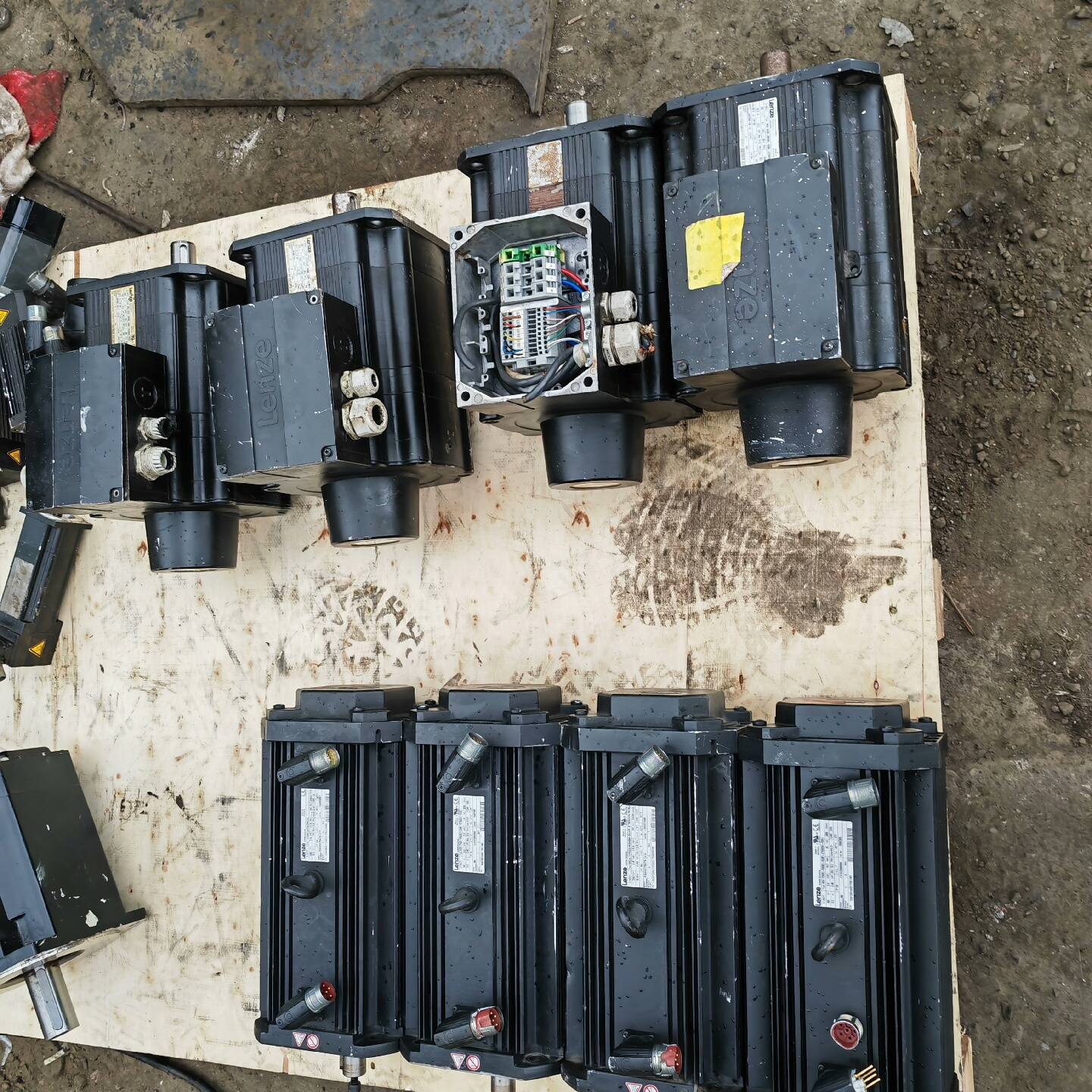 伦茨伺服电机   MCS19J30-SRSB0-B2议价 维修！！！