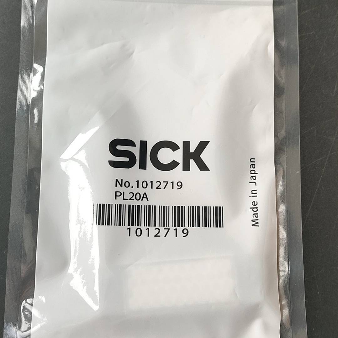 德国SICK反光板PL20A货号1012719议价 维修！！！