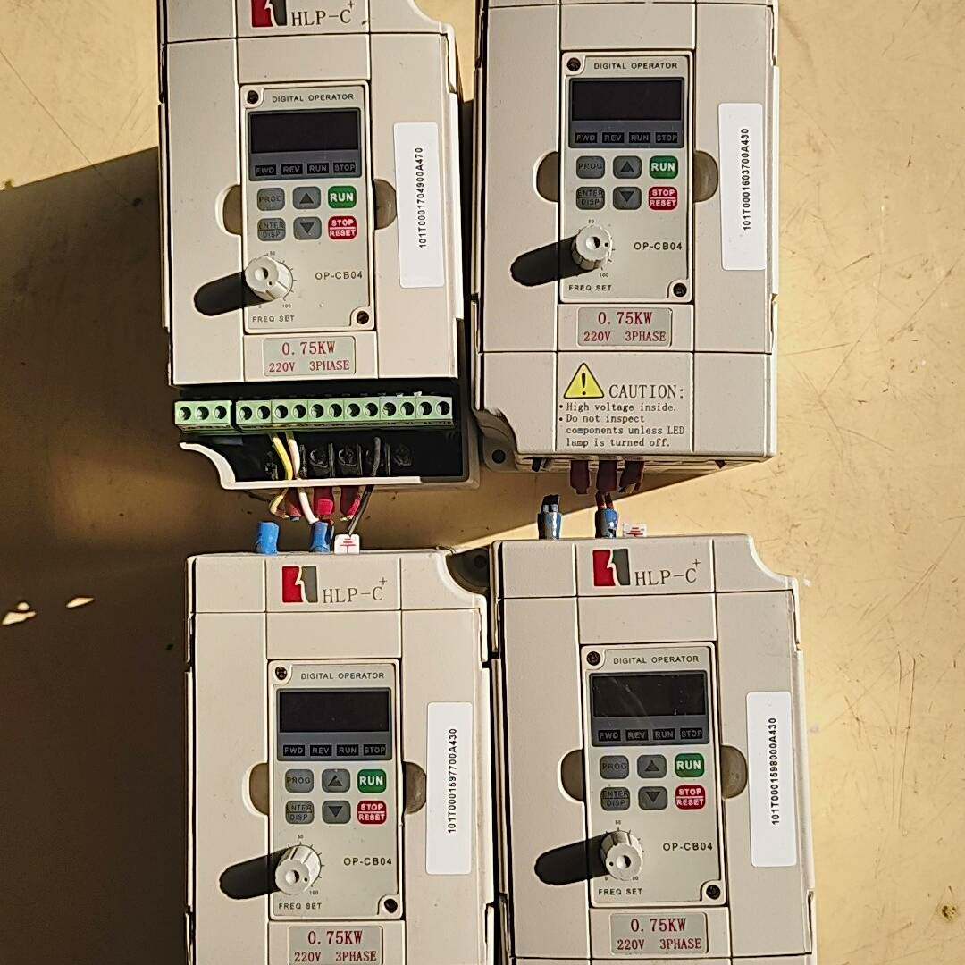 HLP-C+ 海利普变频器 HLPC+0D7523B议价 维修！！！