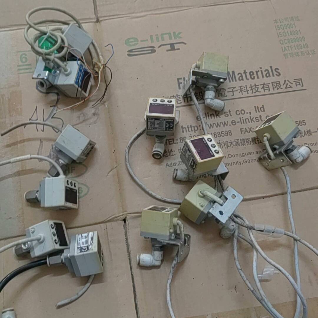 妙德V33RC-NGAT压力数显开关10议价 维修！！！