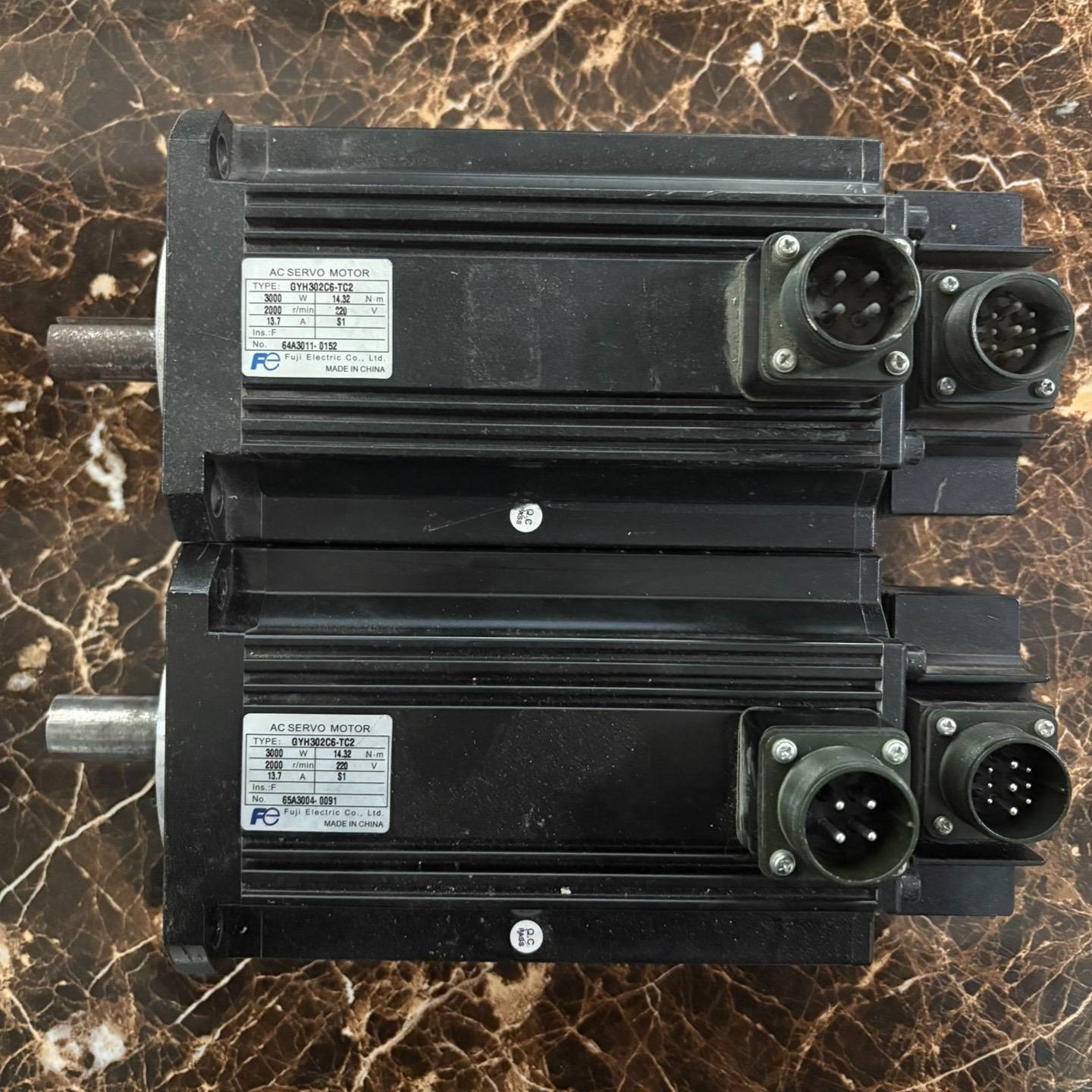 富士 GYH302C6-TC2 3KW伺服电机议价 维修！！！