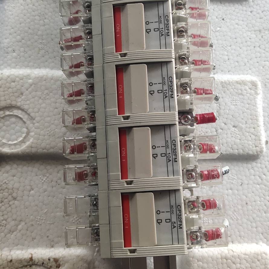 富士断路器CP32FM. 5A议价 维修！！！