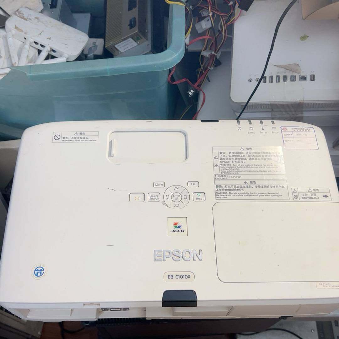 爱普生EB-C1010X 成色8新 功能议价 维修！！！