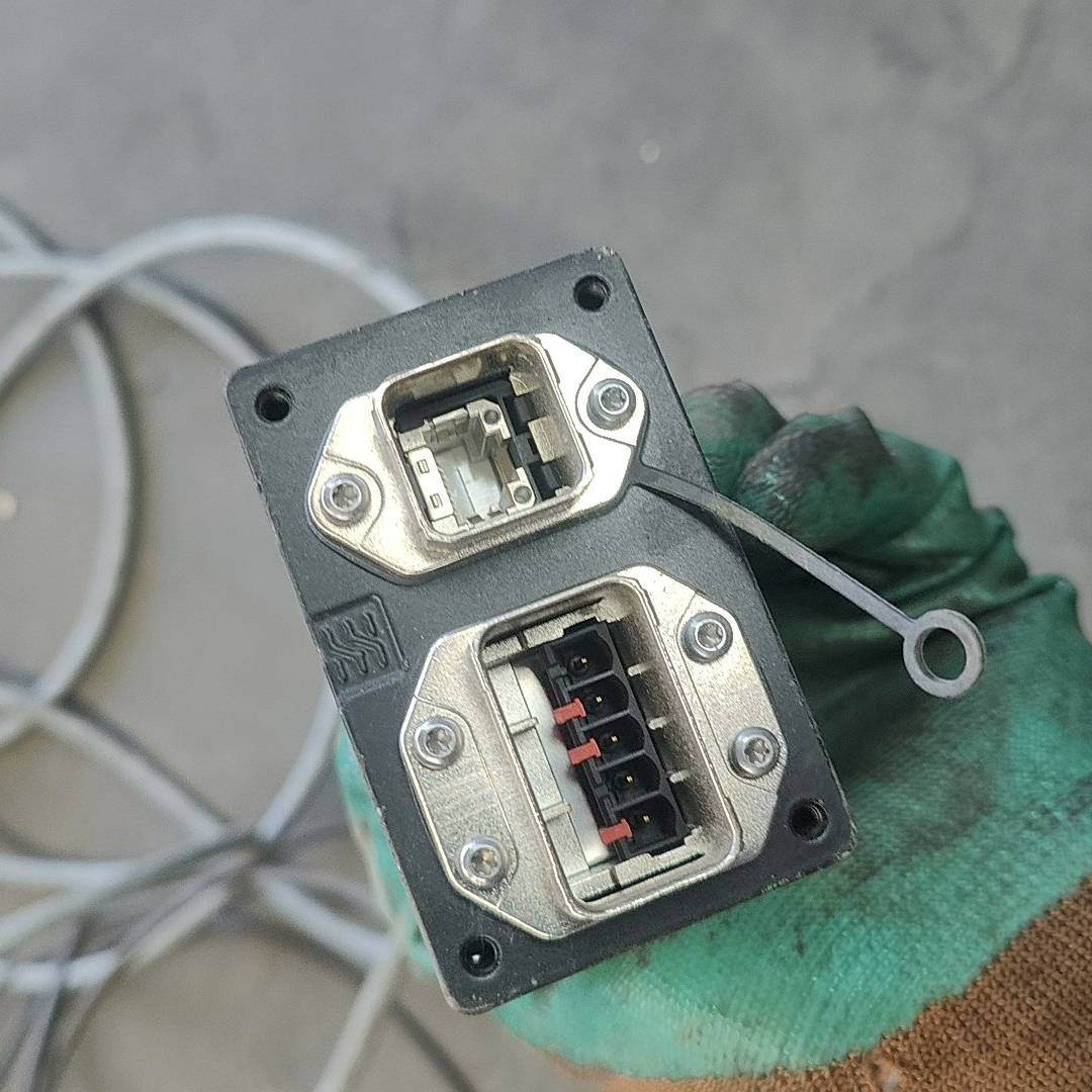 weldmuller  106883000  LEONI 连议价 维修！！！