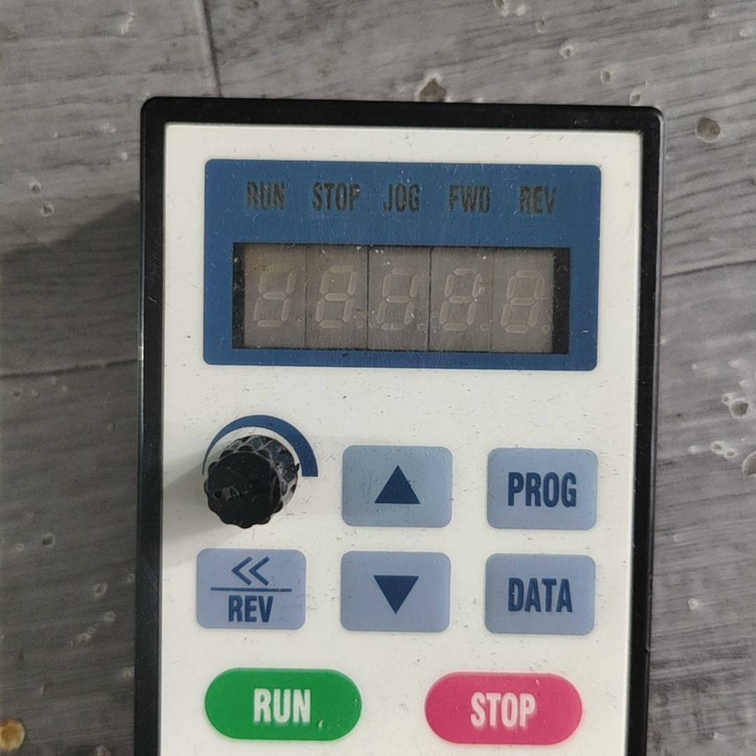 变频器面板  MB101W议价 维修!!!