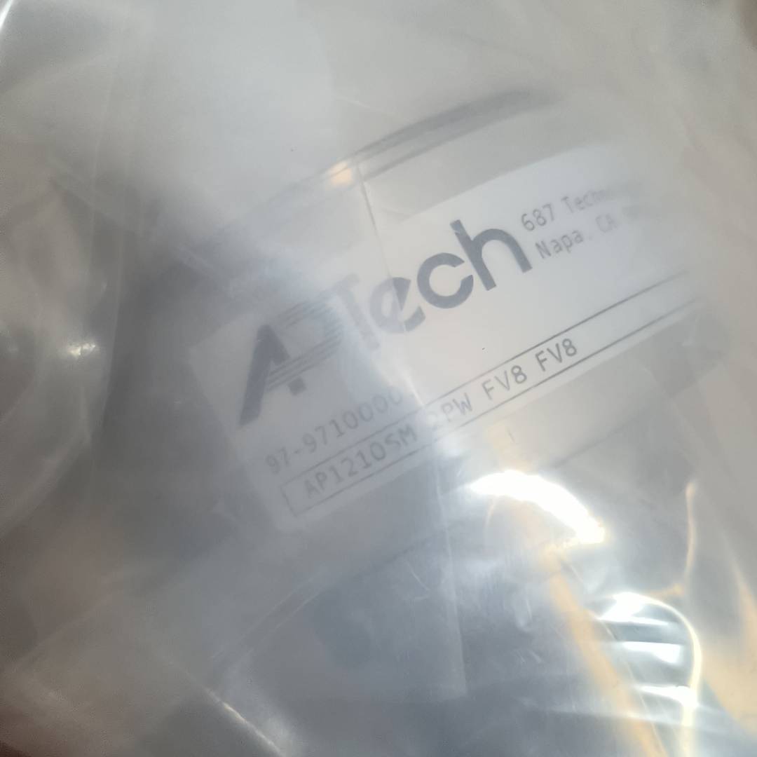 APtech  1/2FVCR减压阀超洁净议价 维修！！！