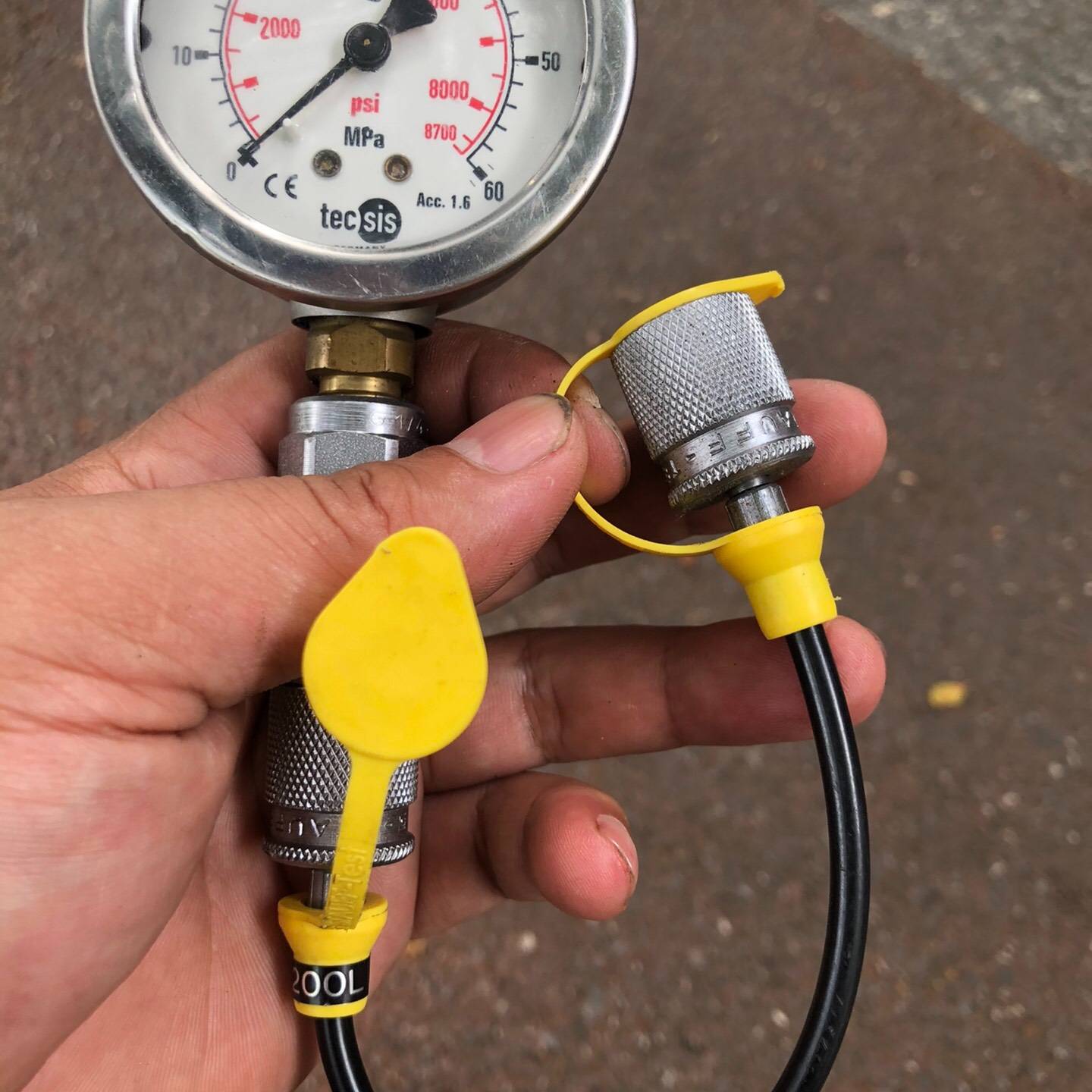 tecsis德国泰科思压力表 60mpa议价 维修！！！