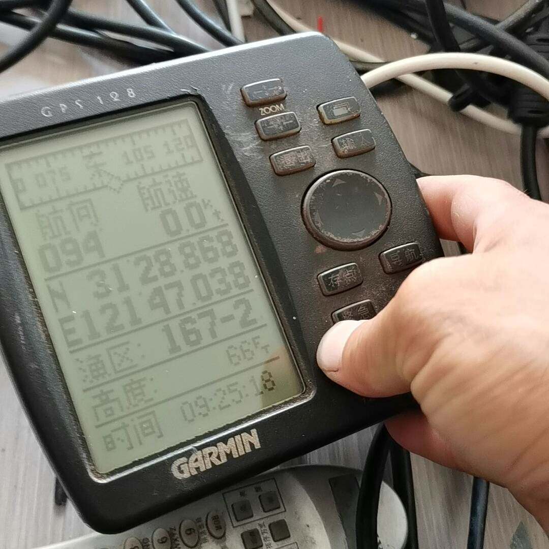 佳明卫导gps128c，97版。议价 维修！！！
