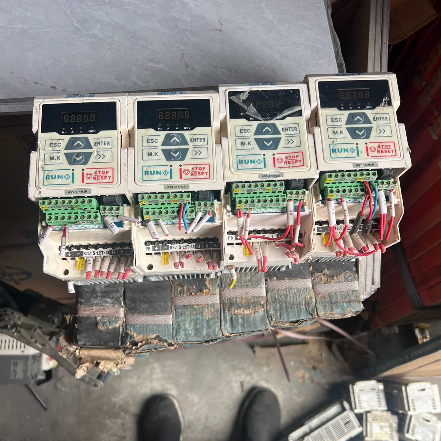 正玄变频器，A90-4T4R2B，1.5kw议价 维修！！！