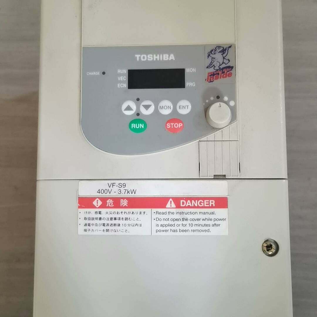 东芝变频器 VFS9-4037PL-WN(1) （3议价 维修！！！