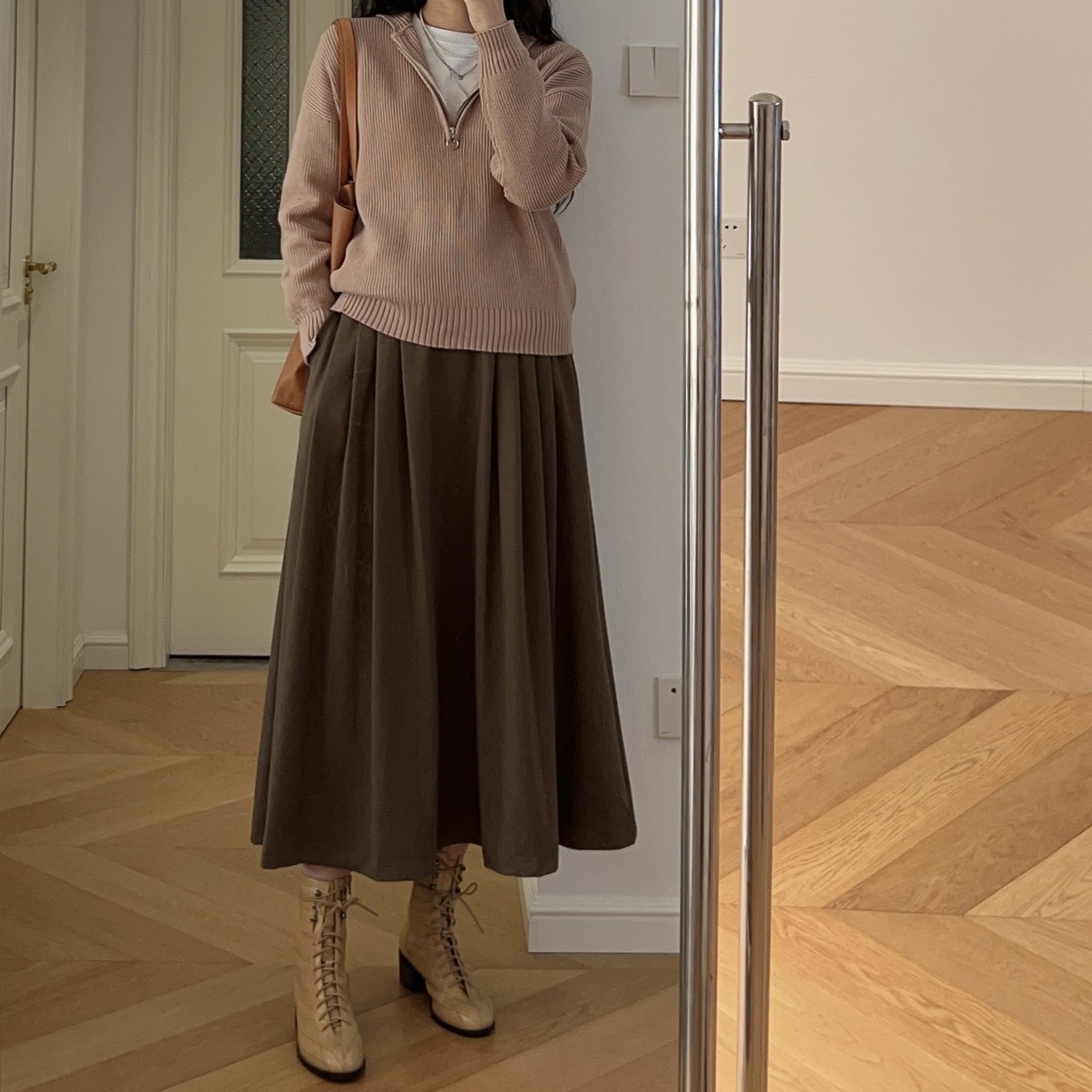 冬装新款 法式学院风中高腰西装裙半身裙百褶裙 0.72KG