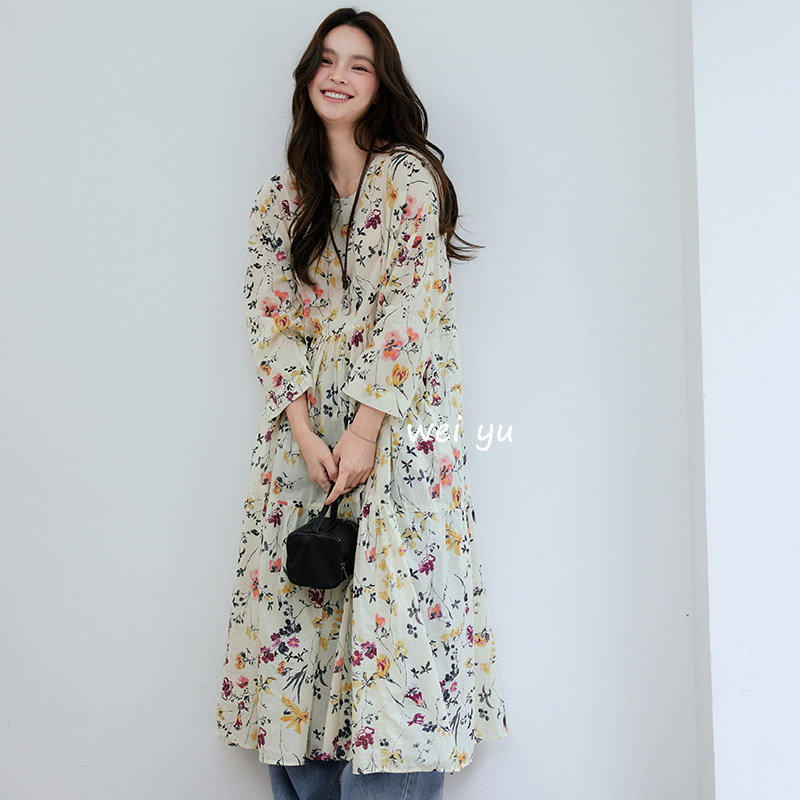 薇语大码女装小清新气质连衣裙2026春夏新款圆领长袖宽松印花裙子