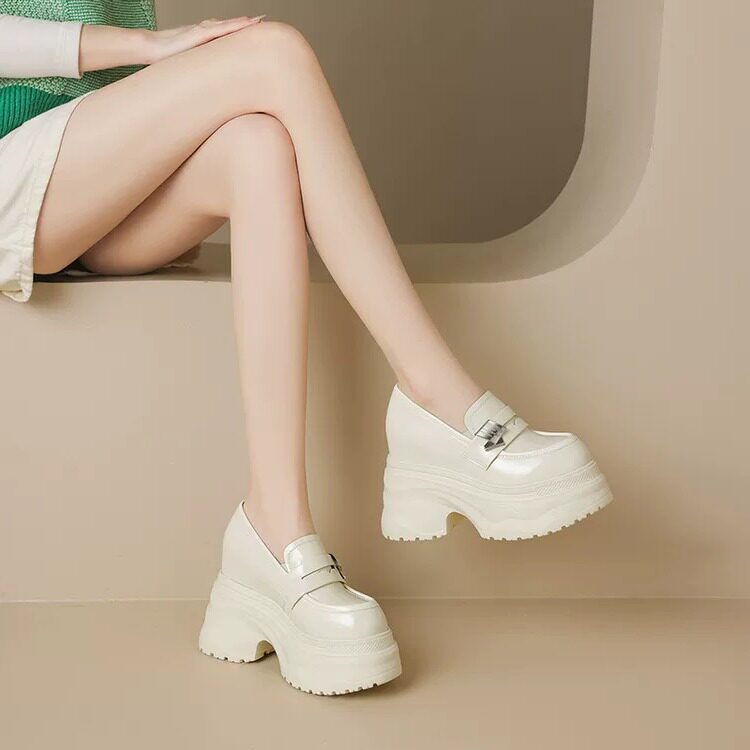 内增高松糕厚底漆皮乐福女鞋