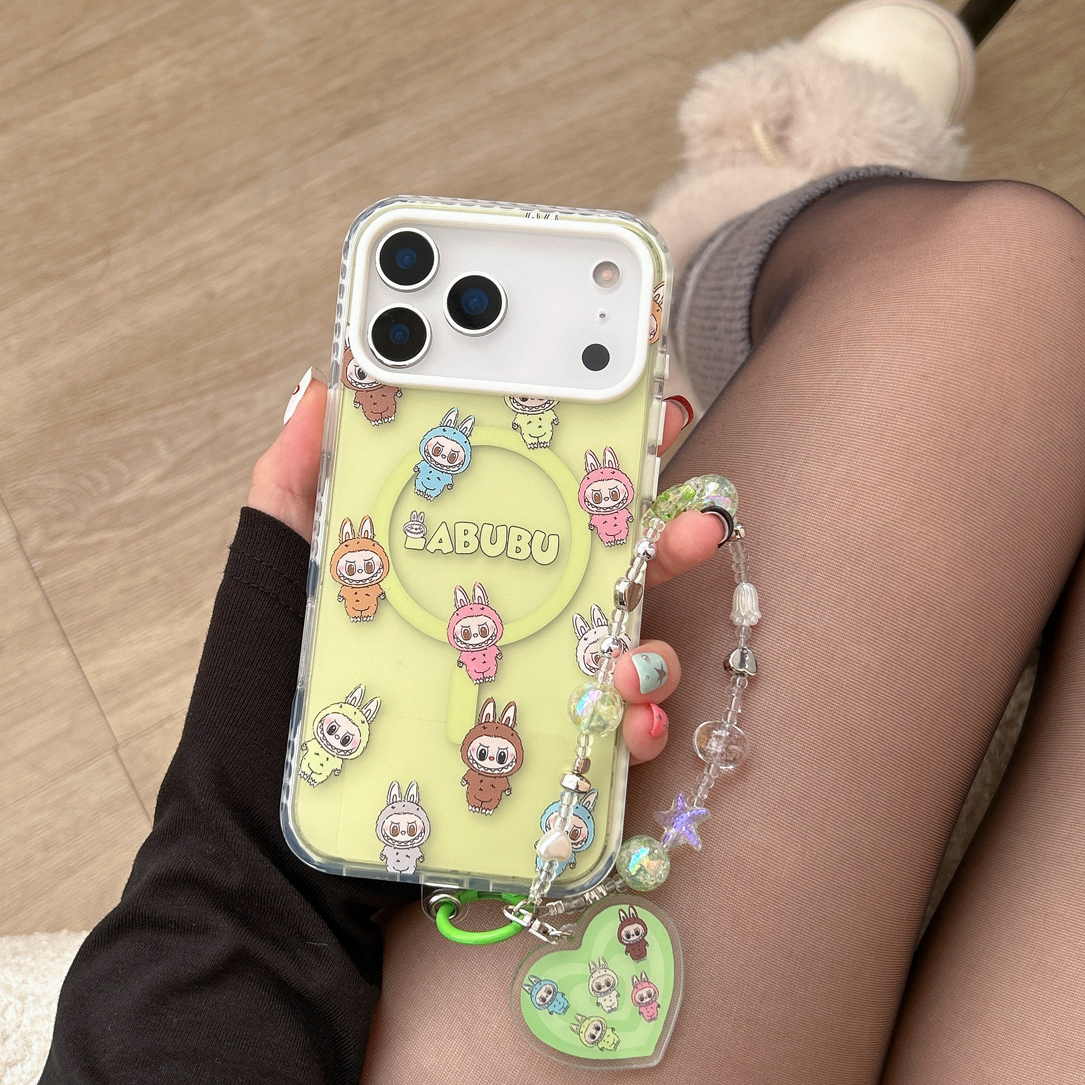 苹果17pro可爱卡通粉色拉布布适用于iphone17promax手机壳16promax磁吸支架全包女款15pro减龄14保护套13防摔