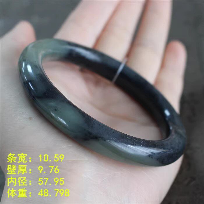 57.95青白玉底青花籽料手镯