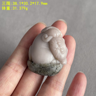 N稀有青花带翠粉色籽料富贵耄耋挂件猫咪吊坠有原皮朕®开仓