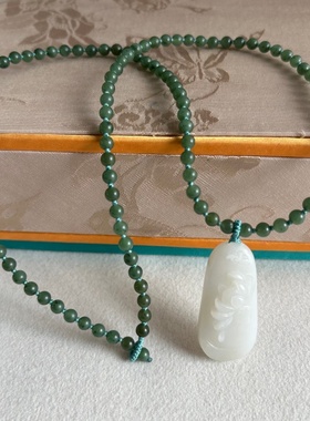 清新款白玉籽料挂件套装