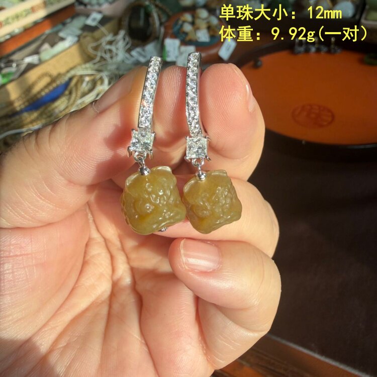 N18k金镶糖玉籽料醒狮耳环/耳钩/耳饰一对儿朕&reg;开仓新疆和田玉