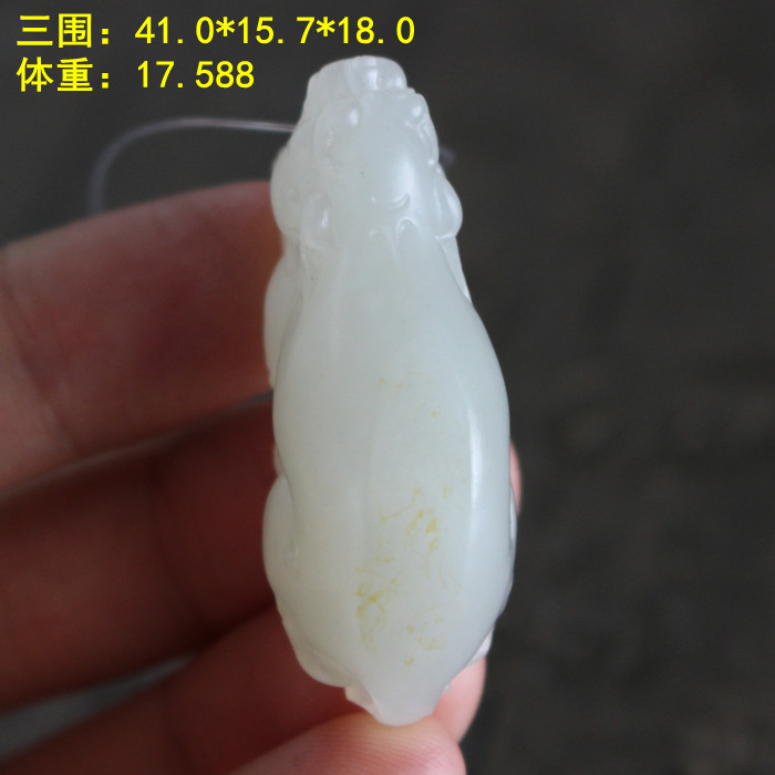 膏糯浑厚脂份十足和田玉白玉籽